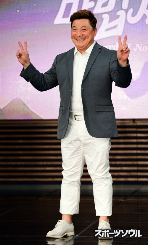 ユン・ジョンス