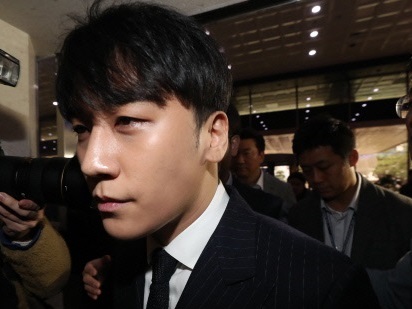 没落したスーパースター、BIGBANG出身のV.Iが計9つの容疑を認め反省も…懲役1年6カ月を宣告