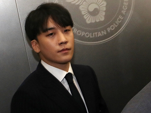 V.Iの性接待あっせん疑惑、警察が一部確認＆女性たちの陳述確保