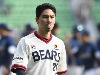 【全文】V.Iの“性接待”を受けたとされる韓国プロ野球選手が反論「彼女と行った」