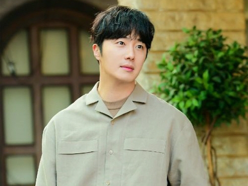 俳優チョン・イル、復帰作『ヘチ』撮影を振り返る「最も辛かった瞬間は…」【インタビュー】