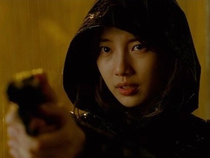 イ・スンギ×元missAペ・スジの新ドラマ、Netflixで世界配信決定。新感覚の“スパイ・アクション”に期待高まる