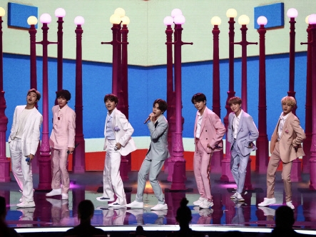 米国CNNがBTSを絶賛。「ビートルズよりすごいかも」