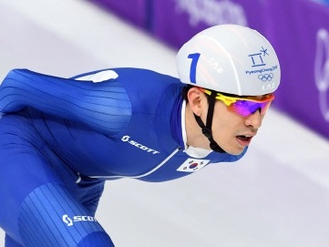 最も多くの五輪メダルを獲得した韓国スピードスケート選手、後輩2人への暴行を謝罪