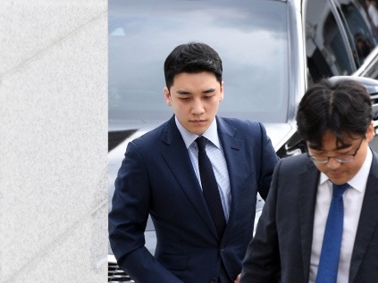 元BIGBANGのV.I、入隊日の通知がまだ…兵務庁関係者「時間がかかる場合もある」