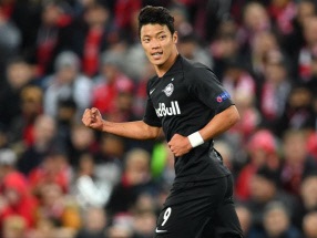 南野拓実の“同僚”ファン・ヒチャン、今度はセリエA最高のDFを打ち破ることができるか