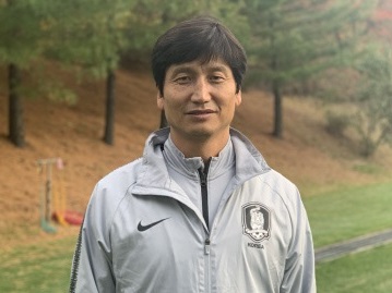 “奇跡の準優勝”を成し遂げたサッカーU-20韓国代表監督の再挑戦が始まる【インタビュー】
