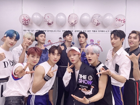 THE BOYZ、カムバック後初の音楽番組1位獲得で話題沸騰！「THE Bありがとう」