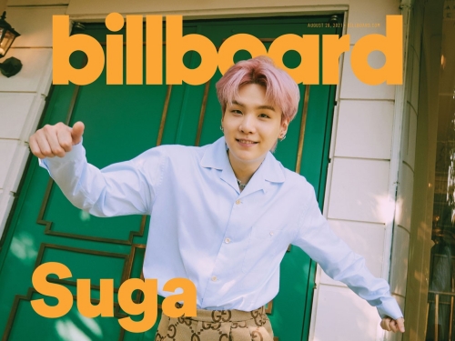 BTSのSUGA、ファンから大好評のピンク髪でビルボード誌の表紙に登場「かわいすぎか！」【PHOTO】