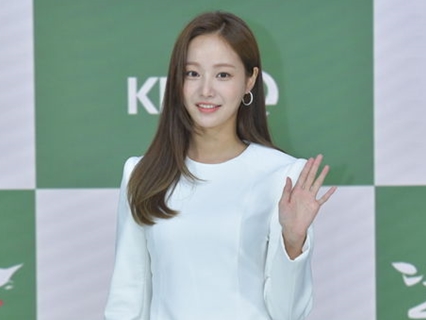 MOMOLAND出身のヨヌ、新ドラマ『ダリとカムジャタン』に意気込み。「親しみを感じてほしい」