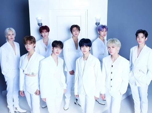 CRAVITYが米雑誌とのインタビューで明かした“自信と不安”、コロナで会えないファンへの思いも