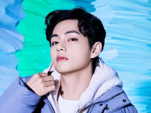 「最高の流し目」BTS・V、“色気マシマシ”の最新ビジュアルに反響続々【PHOTO】