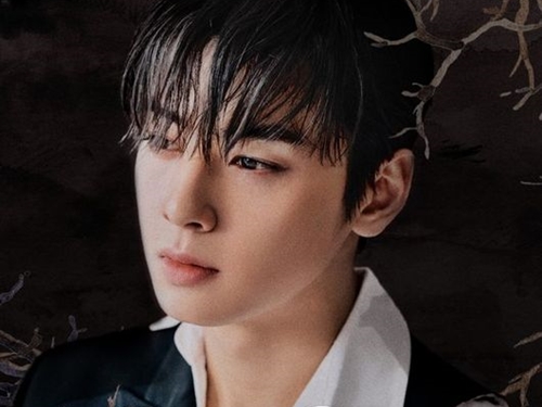 “顔天才”ASTROチャ・ウヌ、ソロでウェブ小説のOSTに参加決定！甘い歌声を存分に披露