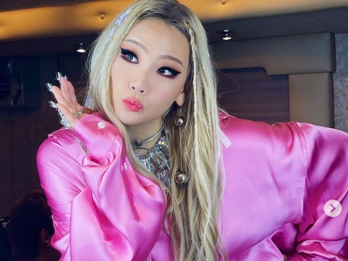 元2NE1・CLがグループ解散決定についての本音を暴露「胸が張り裂ける思いだった」