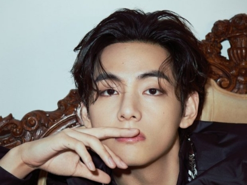 BTS・V「傷つけられることもある。辛い時は父の言葉を思い出す」VOGUE特別カット&インタビュー【PHOTO】