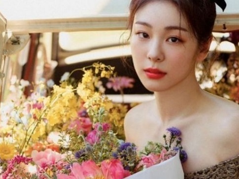 【写真】キム・ヨナ、いつまでも続く“二重まぶた”議論…美しさが際立つ「顔の歴史」を振り返る