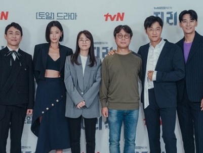 女優チョン・ジヒョンが新ドラマ『智異山』への思い語る「さすがキム・ウニ作家だと思った」