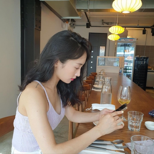 KARA、ニコル