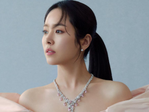 【写真】人気女優ハン・ジミン、ケタ外れのボリュームがチラリ