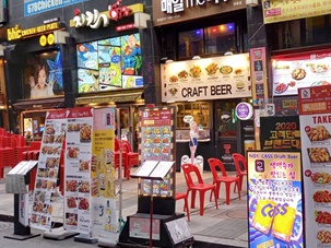 外食するのが怖い…マスク解除でも韓国で外食業界が直面している問題とは？