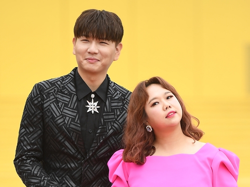 「世界一かわいい妊婦！」妊娠8カ月目の韓国女性芸人、ふっくらお腹SHOTに絶賛コメント相次ぐ【PHOTO】