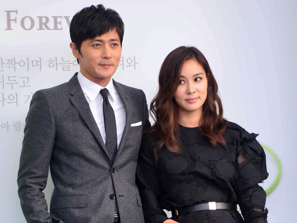 【写真】チャン・ドンゴンと“お忍びデート”？奥様コ・ソヨン、優雅な日常を公開