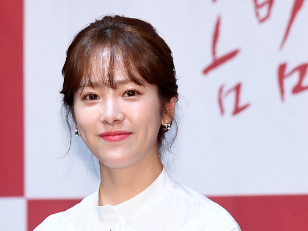 【写真】『イ・サン』ハン・ジミン、シースルードレスで”大胆肌見せ“！ヘルシーな魅力を発揮「心臓に悪いて」