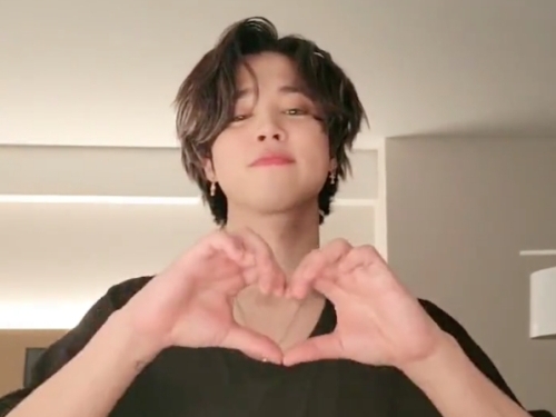 AMA受賞したBTS・JIMIN、ファンに深々とお辞儀「心から感謝しています」【画像】