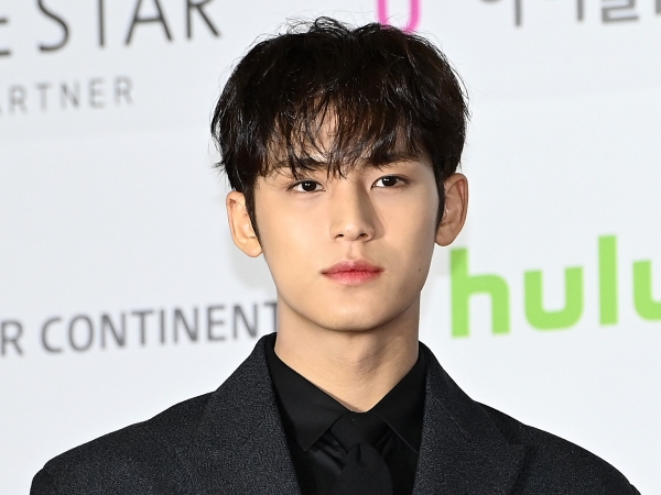 【写真】SEVENTEENミンギュ、SNSで“大バズり中”！血管バッキバキのワイルドショットで世界を悩殺