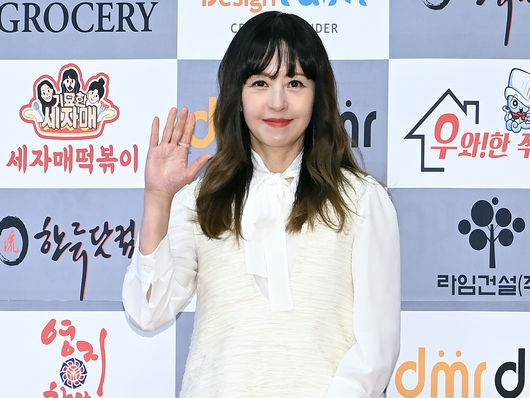 「髪が束で抜ける」「包丁で乱切りしたように」韓国女性タレントが“壮絶”な乳がん闘病を語る…