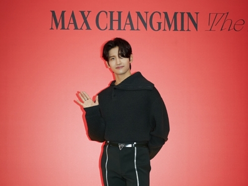 東方神起チャンミンが新曲『Devil』で難しかったこととは？ ユンホもMCとして登場！