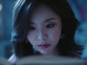 MAMAMOOフィイン、新曲のティザー映像公開も深まる謎…どこに行っちゃうの？