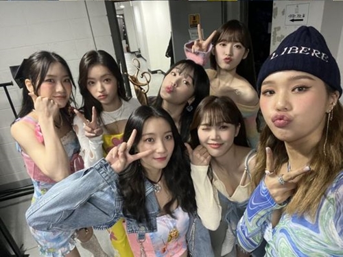 今年デビュー“8年目”のOH MY GIRL、「第31回ソウル歌謡大賞」で本賞を受賞！ファンへ感謝語った【ソウル歌謡大賞】
