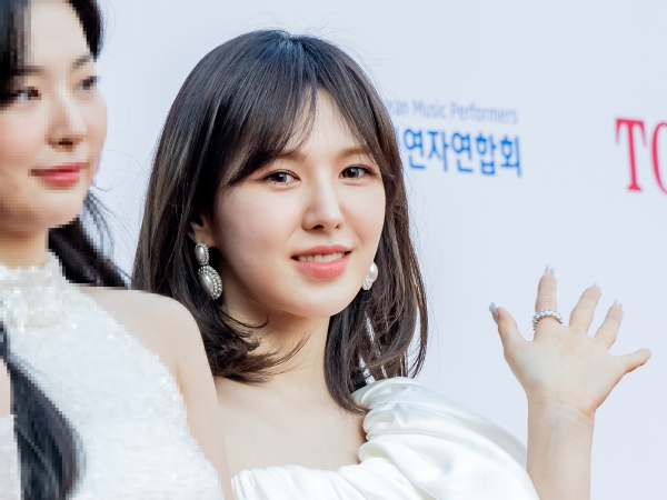 【写真】「これは伝説すぎ」Red Velvet・ウェンディ、果敢な“シースルーキャミ姿”で見せた色香