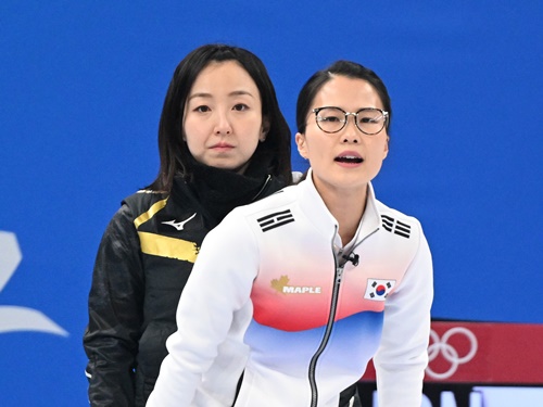 カーリング日韓戦、ロコ・ソラーレ破った“メガネ先輩”を韓国メディア絶賛「スキップの技量が…」【北京五輪】