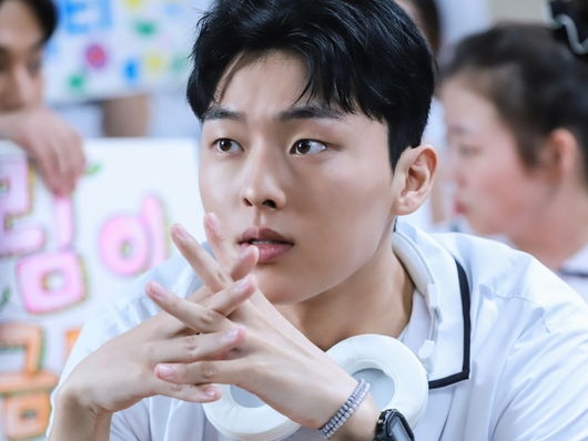 『二十五、二十一』で人気爆発中の俳優チェ・ヒョヌク、次回作が決定！元Wanna Oneパク・ジフンと共演