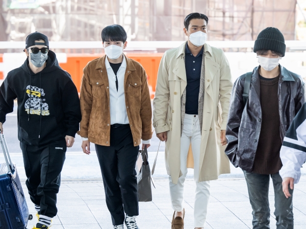 SUPER JUNIORドンヘ、リョウク、シウォン、イェソン、日本ファンミーティングのため出国！【PHOTO】