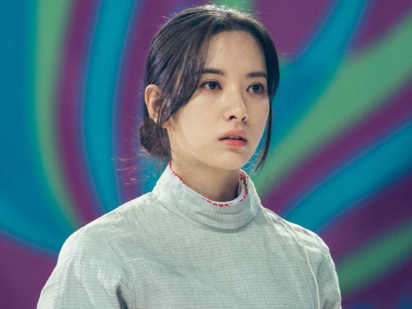 『二十五、二十一』でフェンシング金メダリスト演じた宇宙少女ボナ、春の気配に満ちた最新カット【PHOTO】
