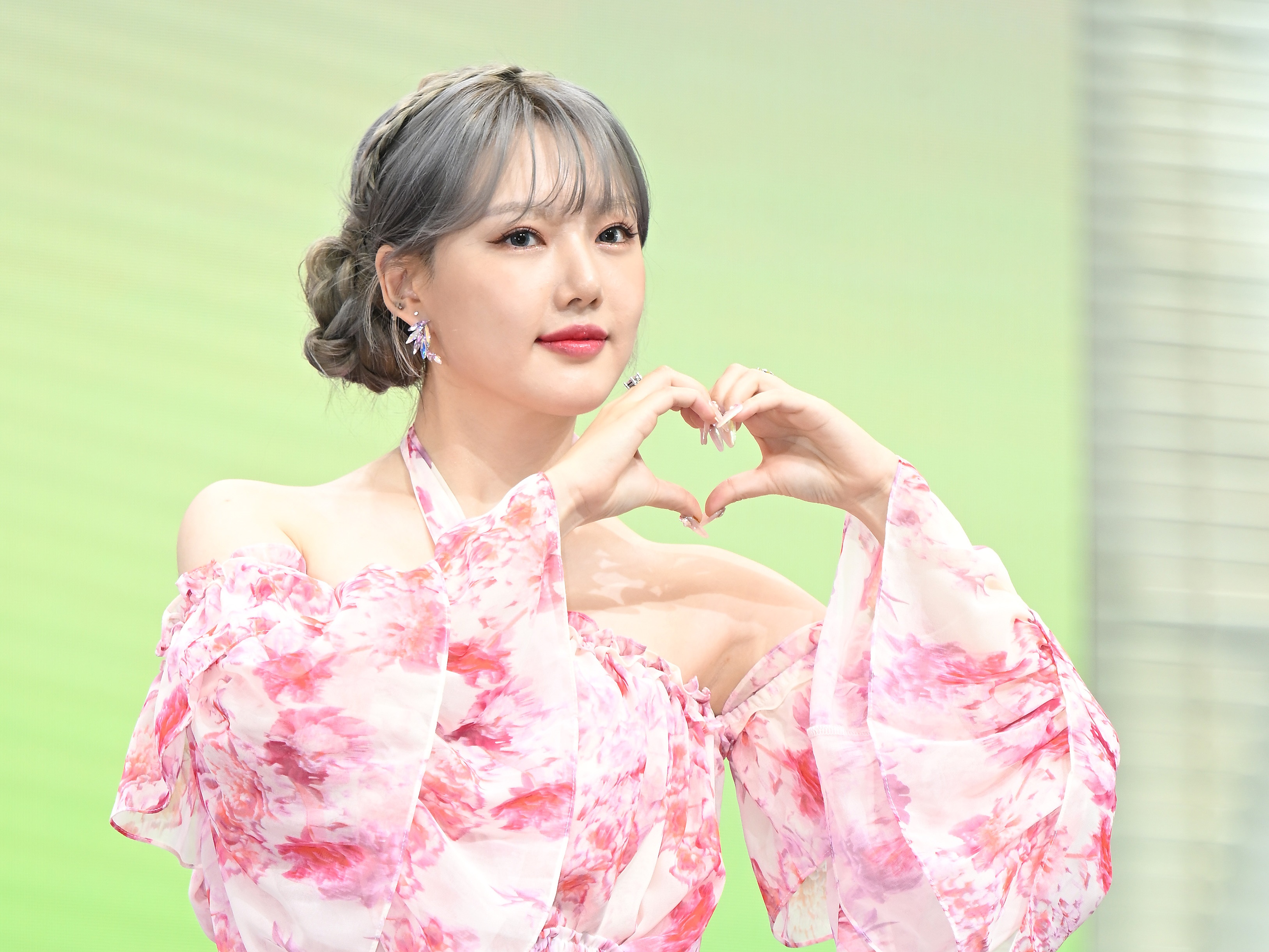 GFRIEND出身イェリン、ソロデビューまでの気持ちを打ち明ける「メンバーが支えてくれた」【一問一答】