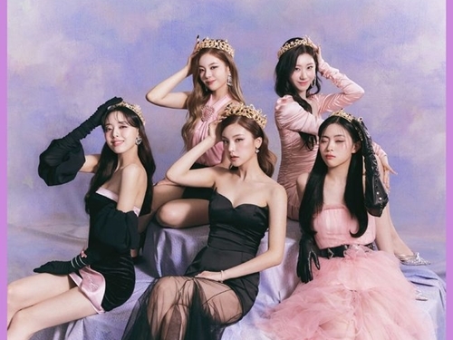 第4世代“唯一”の記録を持つITZY、最新アルバムで自己最高記録更新…彼女たちが記してきた成長線