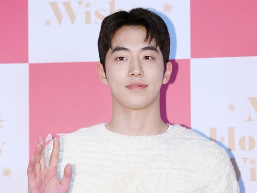 暴力にパシリ、無断スマホ決済？“いじめ疑惑”の韓国イケメン俳優に援軍「嘘が巧妙に混ざっている」