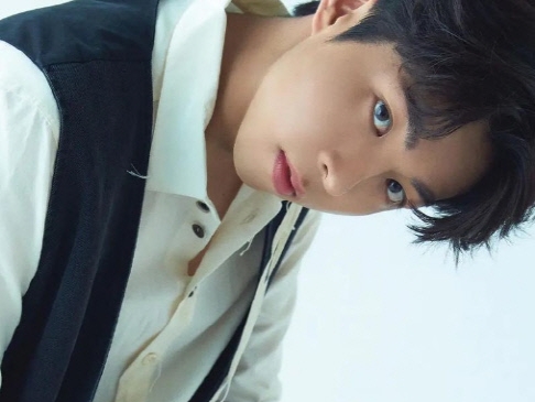 『ウ･ヨンウ』の“腹黒策士”クォン・ミヌ役チュ・ジョンヒョク、ソフトな魅力で秋を先取り【PHOTO】