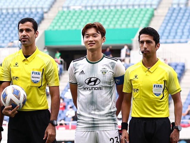 ACLで浦和レッズと激突する全北現代、キャプテンの元新潟キム・ジンスが神戸戦後に語った言葉とは