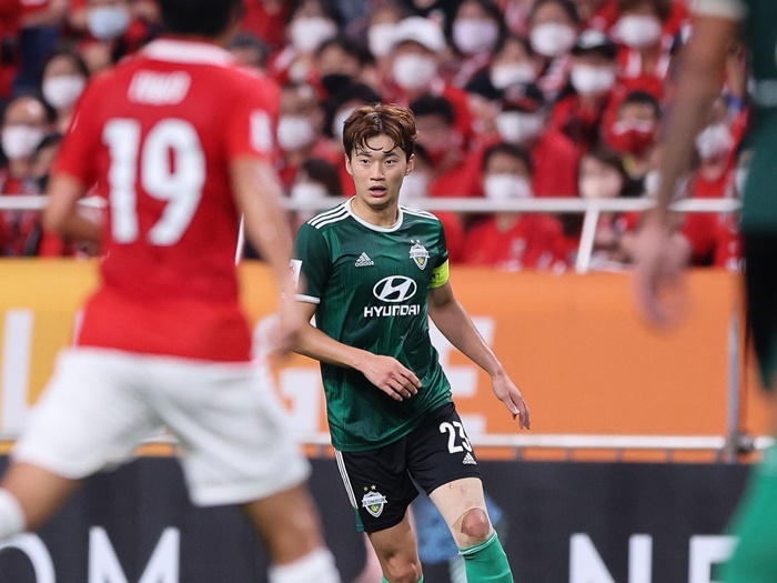 「ファンに申し訳ない」浦和とのACL大一番でPK失敗…全北現代の主将キム・ジンス「責任感じる」【現地取材】