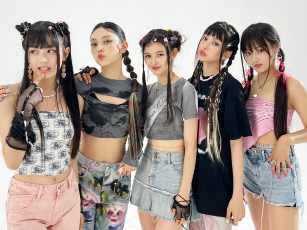 圧倒的存在感を放つ新人NewJeans、2023年1月2日にカムバック決定！収録曲は年内に先行公開予定