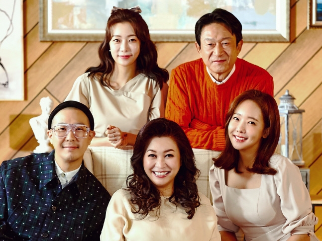 過度な夜の営み、子供より姉を優先する夫に悩む妻…韓国夫婦がそれぞれ抱えていたトラウマとは