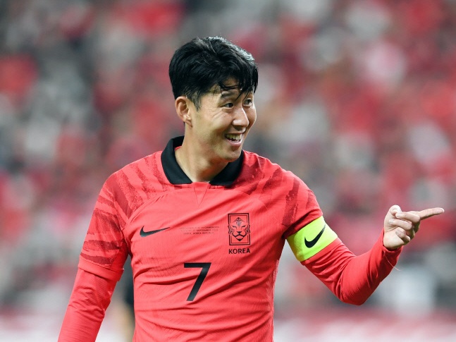 韓国代表ソン・フンミンがW杯で着用するフェイスガードは？ 顔面骨折で手術もリハビリ中