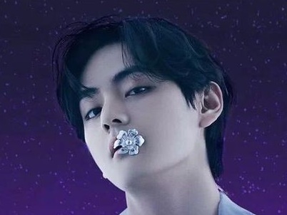 ジェニーと熱愛説のBTS・Vがラジオパーソナリティに就任！親交深い韓国歌手と“期間限定”で出演へ