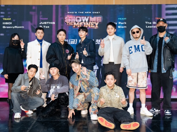 “伝説のサバイバル番組”1位候補が登場するも会場が凍り付いた…「階級差を縮めるために来た」