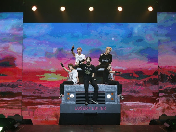 TXT「本当に夢のよう」デビュー後初のワールドツアーを成功裏に締めくくる